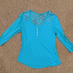 Turquoise t-shirt